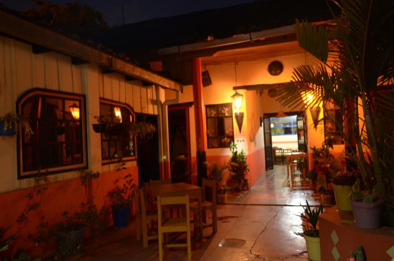 Hostal El Rincon De Los Camellos San Cristobal de las Casas Ngoại thất bức ảnh